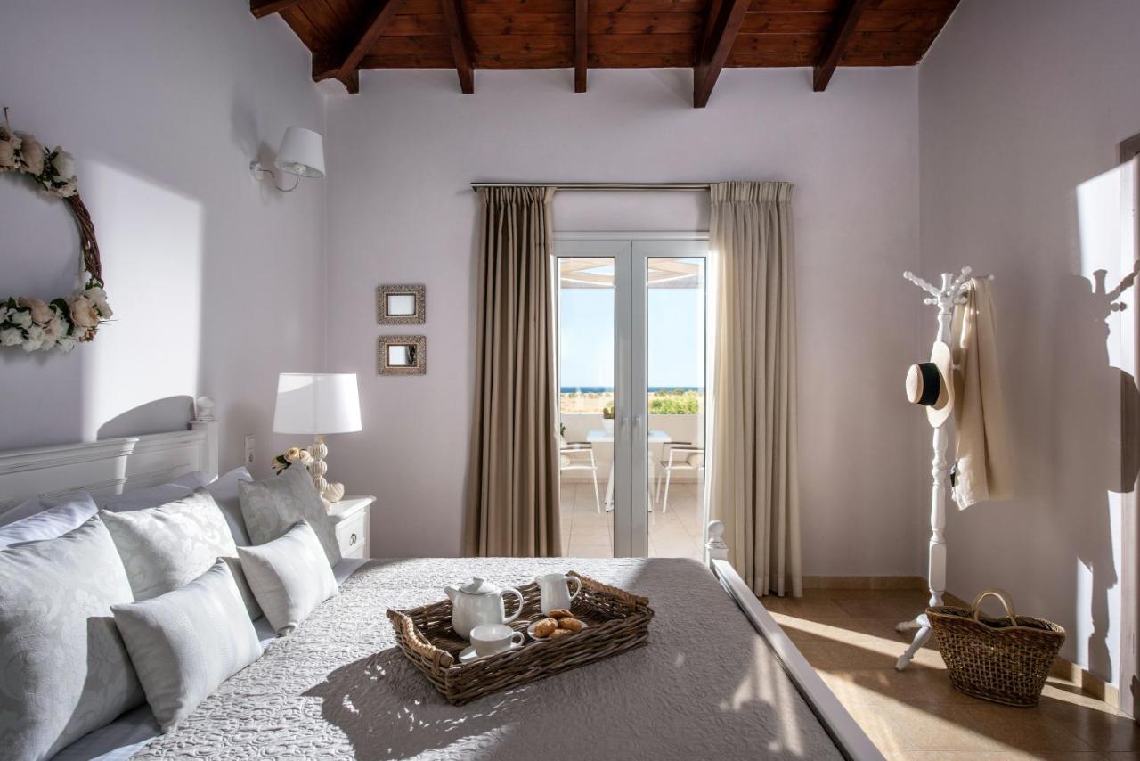 Filothei Beach House With Pool Kalamaki  Exterior foto